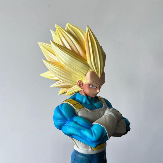 Figura Vegeta Super Saiyan 3 – Dragon Ball Daima (33 cm)