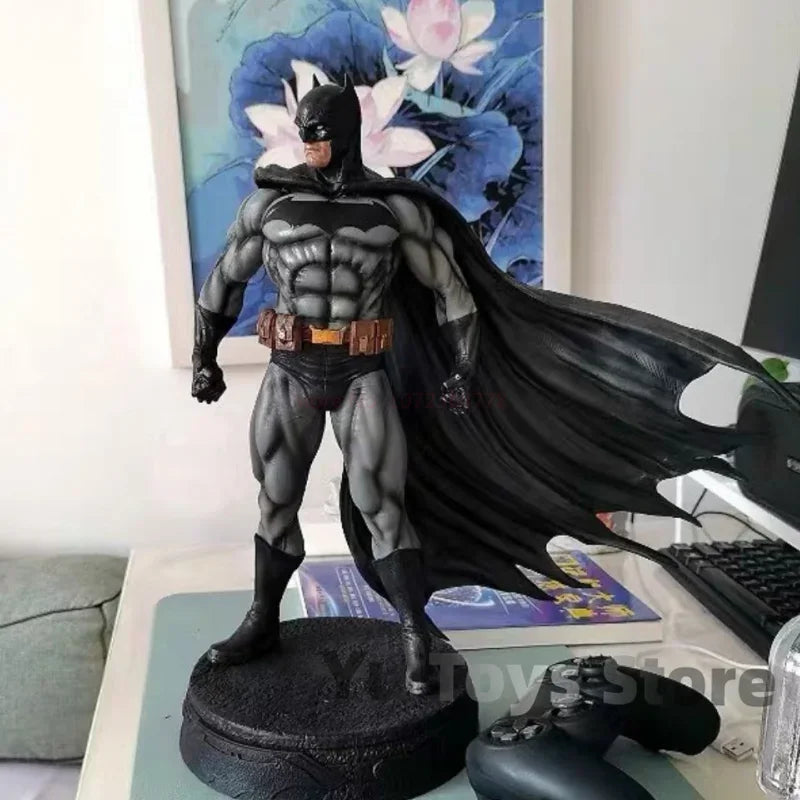 Batman Dark Knight 38cm Statue – Premium Collector Figure