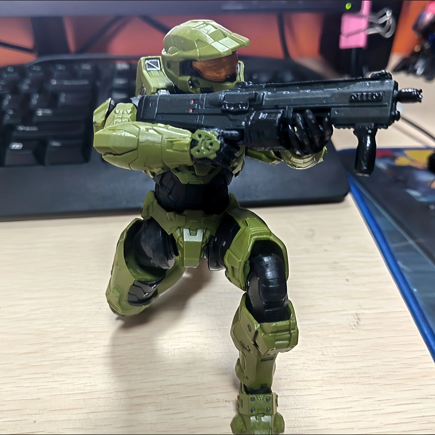 Halo – Figura Jefe Maestro Armadura Mjolnir MK VI Halo infinite (Colección de 18 cm)