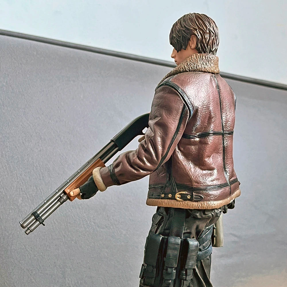 Leon S. Kennedy Resident Evil Action Figure – Multiple Variants Collector Edition