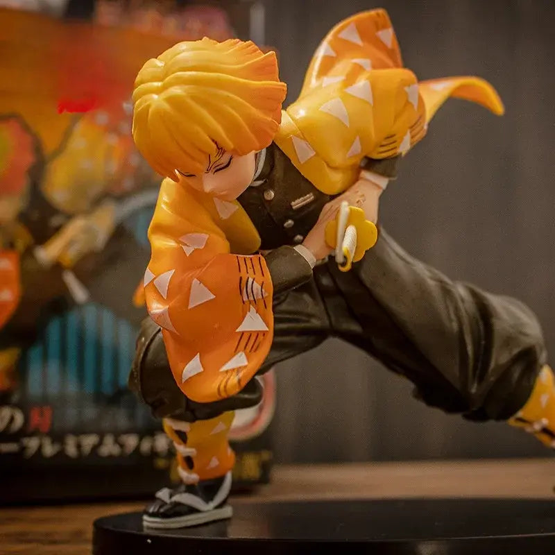 Figura Demon Slayer – Zenitsu Agatsuma 15 cm (Postura de Ataque Trueno)
